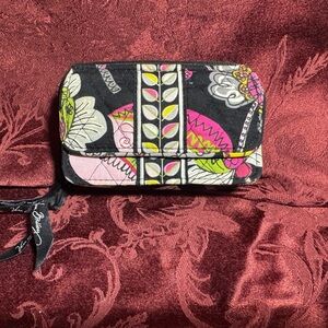 *Retired Print Moon Blooms Vera Bradley Black and Pink Floral Clutch Wristlet